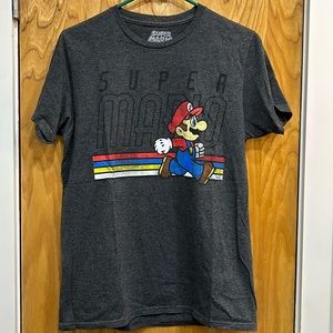 Super Mario Graphic T-Shirt Size Medium